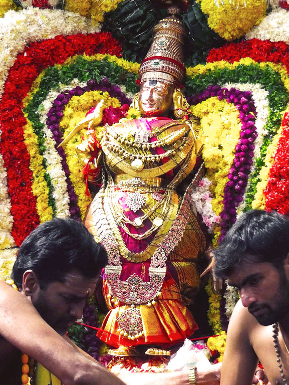 parvatimeenakshi